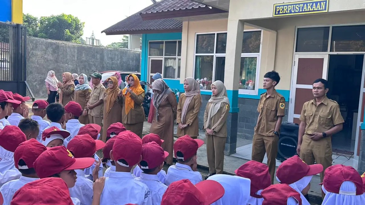 Sesi Tanya Jawab Siswa dan Guru Saat Apel